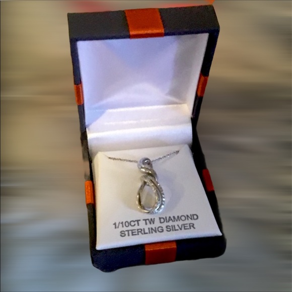 🎈💕Beautiful Diamond Necklace 💕🎈 - Picture 4 of 10